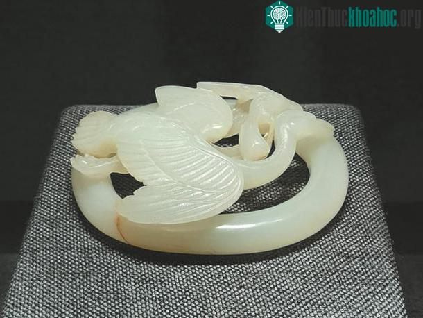 Một cổ vật ngọc bích tuyệt đẹp khai quật từ di tích