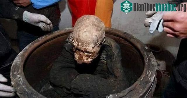 Xác ướp nhà sư Viên Nhân