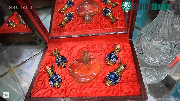 Nước hoa thủ công