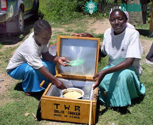 Bếp năng lượng Mặt trời tại Kenya.