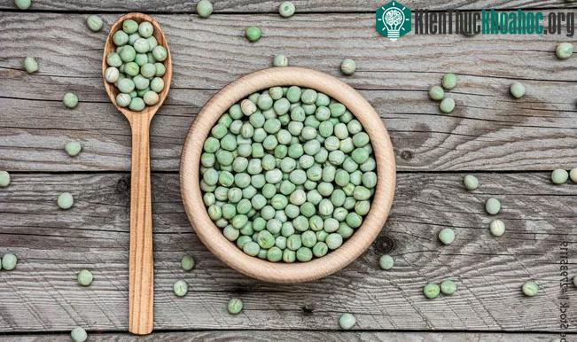 &nbsp;Snack làm từ đậu Hà Lan sẽ tốt hơn các loại khoai tây chiên hay bánh quy.