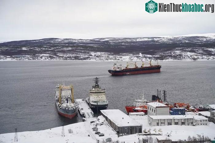 Một góc vịnh Kola trên biển Barents.