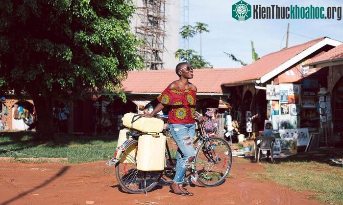Những nhà thám hiểm nữ "gây chấn động" lịch sử du lịch thế giới ảnh 7