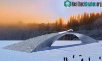 Ảnh Cầu băng dài nhất thế giới có thể chịu tải xe hai tấn