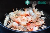Ảnh Dầu gội từ vỏ tôm phân hủy