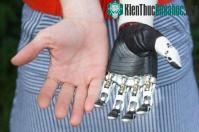 Ảnh Chế tạo thành công tay robot cử động uyển chuyển như tay người thật