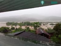Ảnh Mưa lũ lớn ở Bắc Giang khiến hàng trăm ngôi nhà chìm trong biển nước