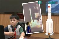 Ảnh Cậu bé 9 tuổi mới được mời làm giáo viên thiên văn học sau lần gây "bão" mạng