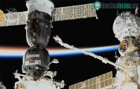 Ảnh Nga đã tìm ra lỗ thủng tàu vũ trụ Soyuz, trả lời về tình trạng các phi hành gia