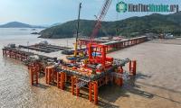 Ảnh Trung Quốc khởi công xây dựng đường sắt cao tốc dài 76km xuyên biển