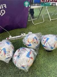 Ảnh Lý do với quả bóng World Cup 2022 phải sạc đầy pin trước mỗi trận đấu