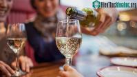 Ảnh Chuyên gia cảnh báo thói quen uống rượu vô cùng nguy hiểm của giới trẻ
