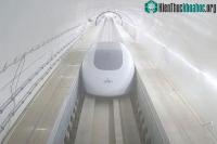 Ảnh Trung Quốc thử nghiệm tàu siêu tốc có tốc độ ngang máy bay