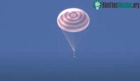 Ảnh Tàu vũ trụ Soyuz MS-22 trở về Trái đất an toàn dù bị rò rỉ nghiêm trọng