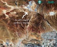 Ảnh Núi rác quần áo với hơn 39.000 tấn tại sa mạc Atacama, Chile nhìn từ vũ trụ