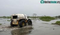 Ảnh WFP triển khai xe địa hình tích hợp AI tham gia cứu trợ nhân đạo