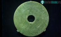 Ảnh Đĩa ngọc thạch bí ẩn ở trong mộ cổ Trung Quốc