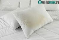 Ảnh Kết quả nghiên cứu gây bất ngờ: Vi khuẩn ở vỏ gối và ga giường nhiều gấp 17.442 lần so với bệ toilet