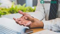 Ảnh Hướng dẫn 6 bài tập cổ tay dành cho những người dùng máy tính thường xuyên