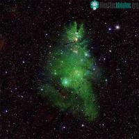 Ảnh NASA công bố loạt hình ảnh "cây thông Noel" lấp lánh giữa Ngân hà