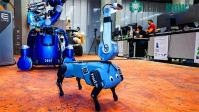 Ảnh Phi hành gia điều khiển robot chó từ trong không gian