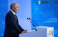 Ảnh Tổng thống Putin hé lộ tin vui về vắc-xin ngừa ung thư của Nga