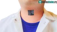 Ảnh Thiết bị dán cổ giúp người nói không cần tới dây thanh âm