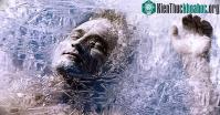 Ảnh Vì sao trước khi chết cóng con người lại luôn cởi hết quần áo, giày dép ra chứ không phải mặc thêm?