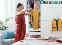 Ảnh 6 bài tập đứng loại bỏ mỡ lưng trong 30 ngày phù hợp cho người trên 45 tuổi