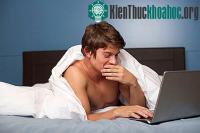 Ảnh Tại sao nam giới thích xem phim "nóng"?