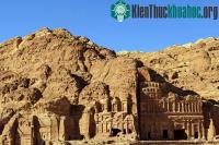 Ảnh Petra: Thành phố cổ trong lòng núi đá