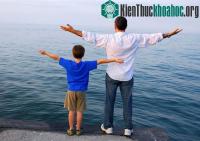 Ảnh Trí tuệ của bố quan trọng hơn tài sản