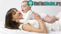 Ảnh Tiếng nói của mẹ giúp "bật" khu vực ngôn ngữ của trẻ