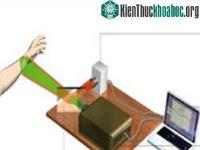 Ảnh Ánh sáng xanh giúp làm dày mạch máu nhân tạo