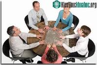 Ảnh Nam giới lạc quan hơn nữ giới về kinh tế