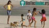 Ảnh 14 tuổi, cao 2,06 mét