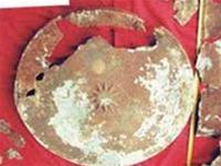 Ảnh Đắc Lắc: Phát hiện một trống đồng cổ cách đây 2.000 năm