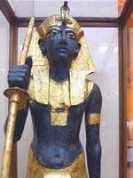 Ảnh Ai Cập hy vọng tìm ra bí ẩn cái chết của vua Tutankhamun