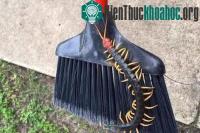 Ảnh Mỹ xôn xao vì rết đầu đỏ khổng lồ
