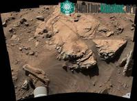 Ảnh Curiosity sắp khoan mũi thứ ba trên sao Hỏa