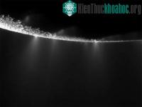 Ảnh Phát hiện biển nước trên Mặt Trăng Enceladus của Sao Thổ