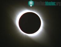 Ảnh Năm 2013, hai lần chiêm ngưỡng nguyệt thực
