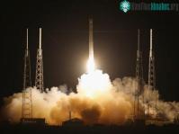 Ảnh Tàu vũ trụ tư nhân rời trái đất với chuyến hàng đầu tiên lên ISS