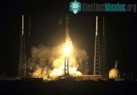 Ảnh NASA phóng hai vệ tinh để thăm dò vành đai bức xạ