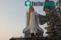 Ảnh Tàu con thoi chuẩn bị phóng vào lịch sử