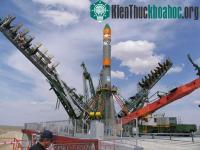 Ảnh Tàu Soyuz vào bệ phóng