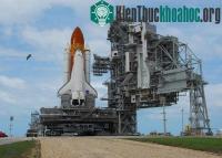 Ảnh Discovery chuẩn bị cất cánh