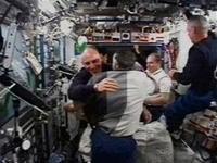 Ảnh Tàu con thoi Atlantis ráp thành công với Trạm ISS
