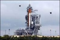 Ảnh Năm 2007, NASA giảm chương trình phóng tàu con thoi