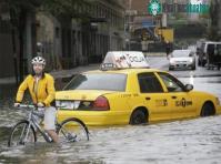 Ảnh New York chống đỡ bão lớn
